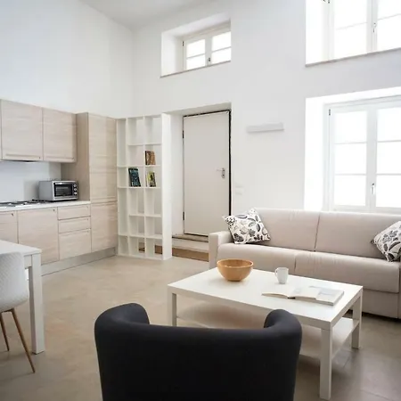 Palazzo Torriglioni *